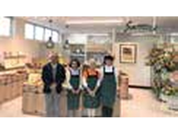 狭山茶 SAITOUEN ロヂャースマート入間店内 店舗写真