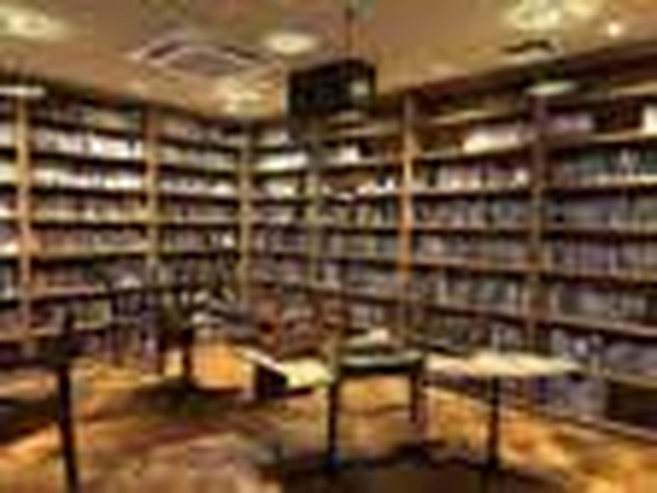 図書喫茶カンタカ 店舗写真